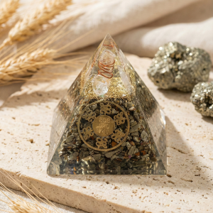 Pyrite with money flows to me pyramid